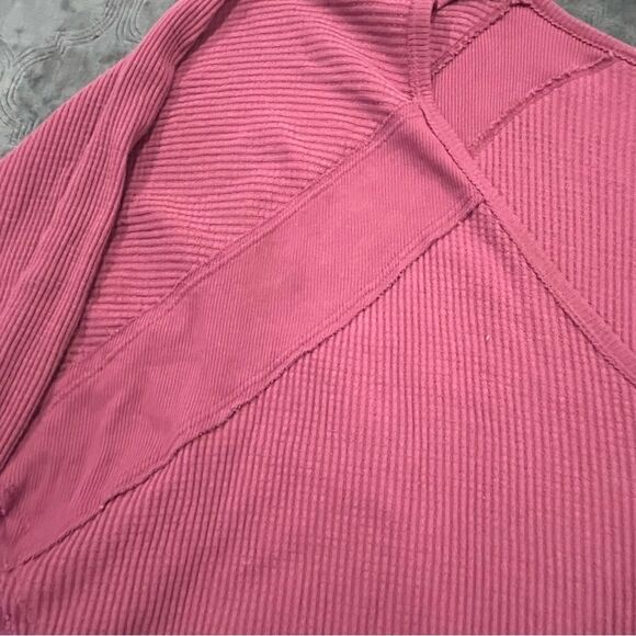 Free People Santa Clara Thermal Long Sleeve Oversized V Neck Top Mulberry Size L - Picture 5 of 9